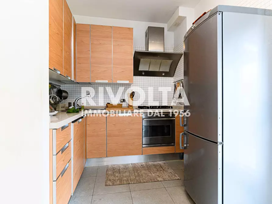 Immagine 12 di Appartamento in vendita  in via Majorana a Roma