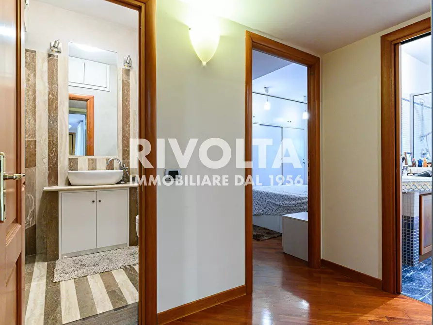 Immagine 16 di Appartamento in vendita  in via Majorana a Roma