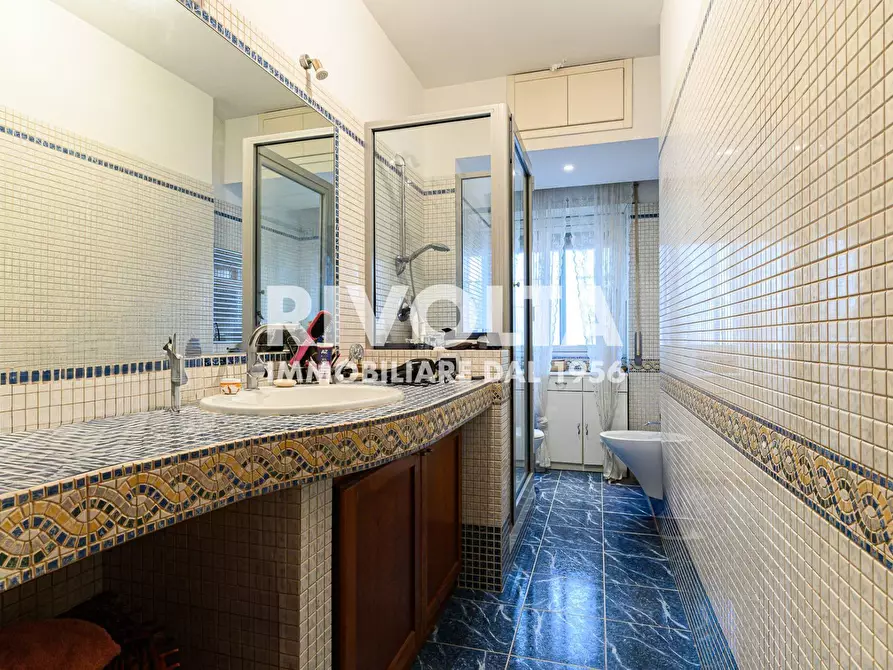 Immagine 25 di Appartamento in vendita  in via Majorana a Roma