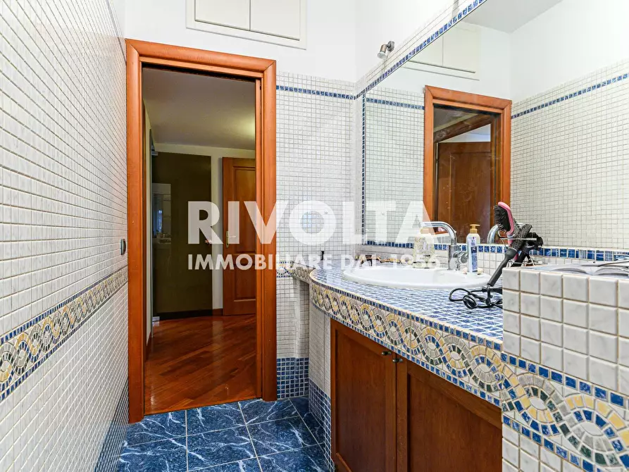 Immagine 28 di Appartamento in vendita  in via Majorana a Roma