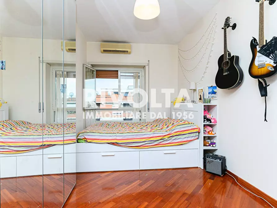 Immagine 30 di Appartamento in vendita  in via Majorana a Roma