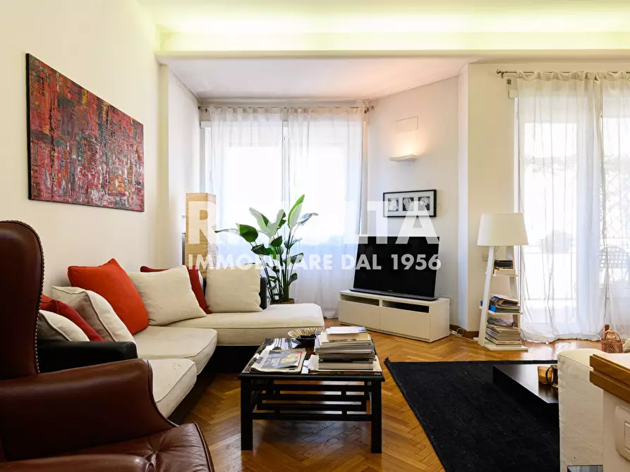 Immagine 4 di Appartamento in vendita  in Via Francesco Saverio Nitti a Roma