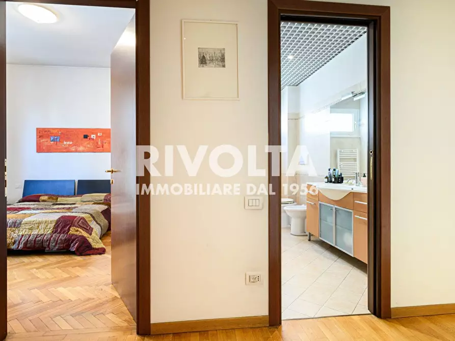 Immagine 15 di Appartamento in vendita  in Via Francesco Saverio Nitti a Roma