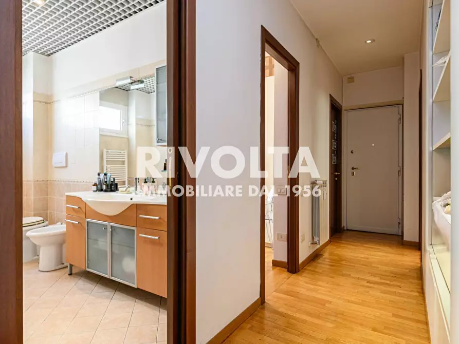 Immagine 16 di Appartamento in vendita  in Via Francesco Saverio Nitti a Roma