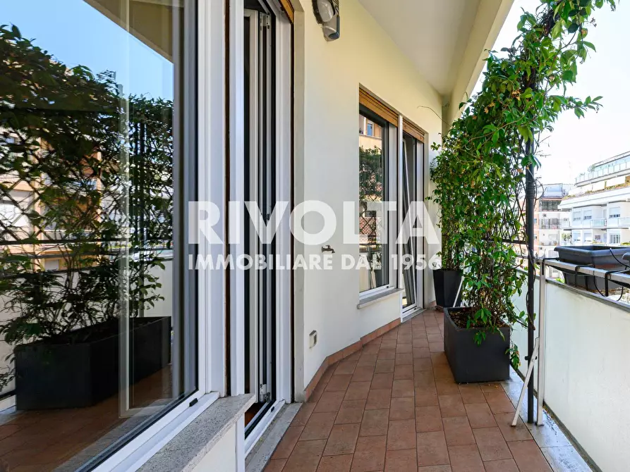 Immagine 21 di Appartamento in vendita  in Via Francesco Saverio Nitti a Roma