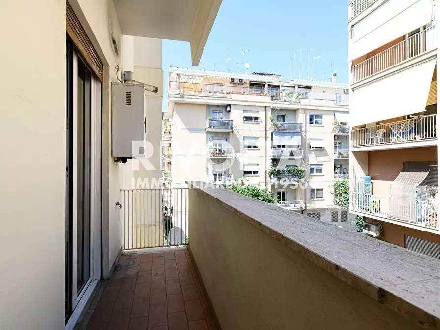 Immagine 40 di Appartamento in vendita  in Via Francesco Saverio Nitti a Roma