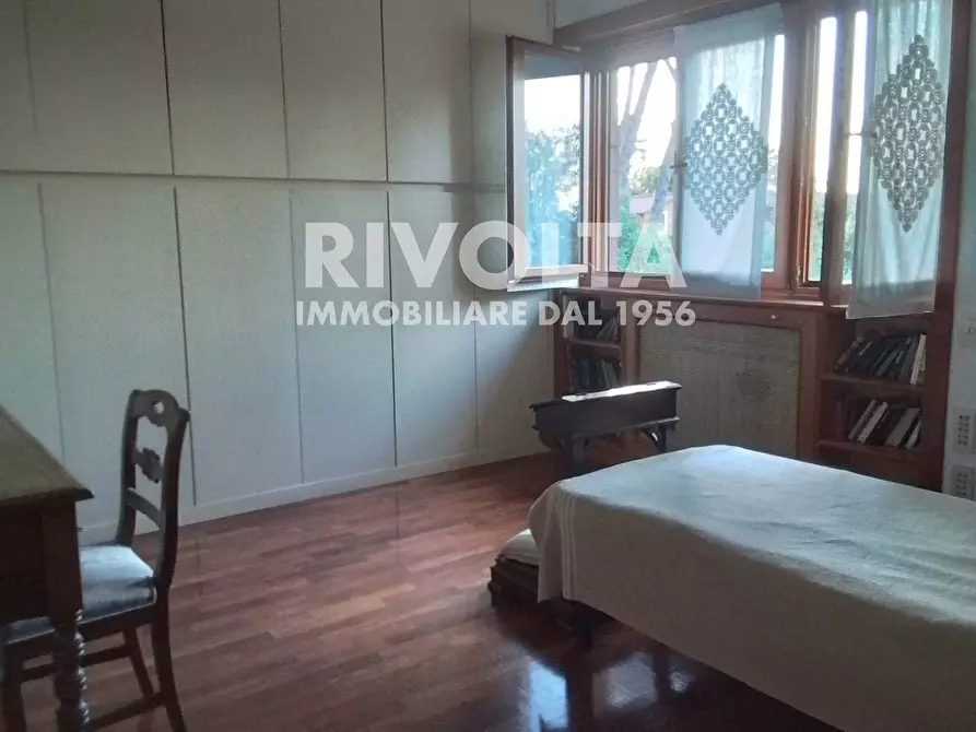 Immagine 2 di Appartamento in vendita  in Via Cassia a Roma