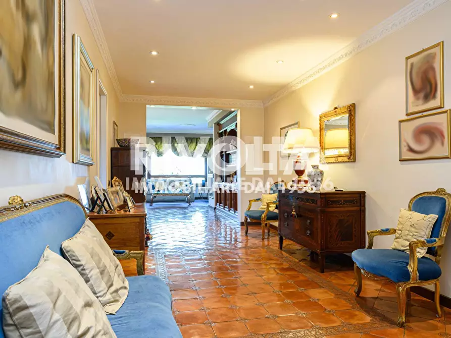 Immagine 3 di Appartamento in vendita  in Via Pietro Mascagni a Roma