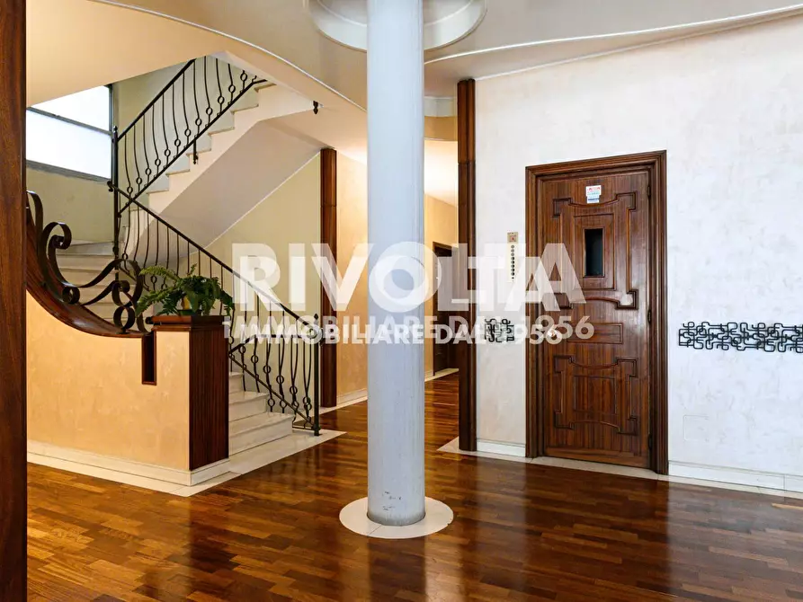 Immagine 43 di Appartamento in vendita  in Via Pietro Mascagni a Roma