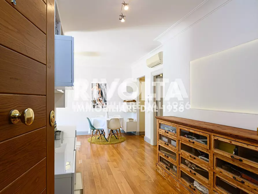 Immagine 6 di Appartamento in vendita  in Via Della Camilluccia a Roma