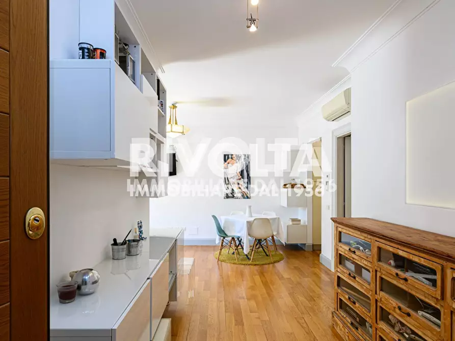 Immagine 7 di Appartamento in vendita  in Via Della Camilluccia a Roma