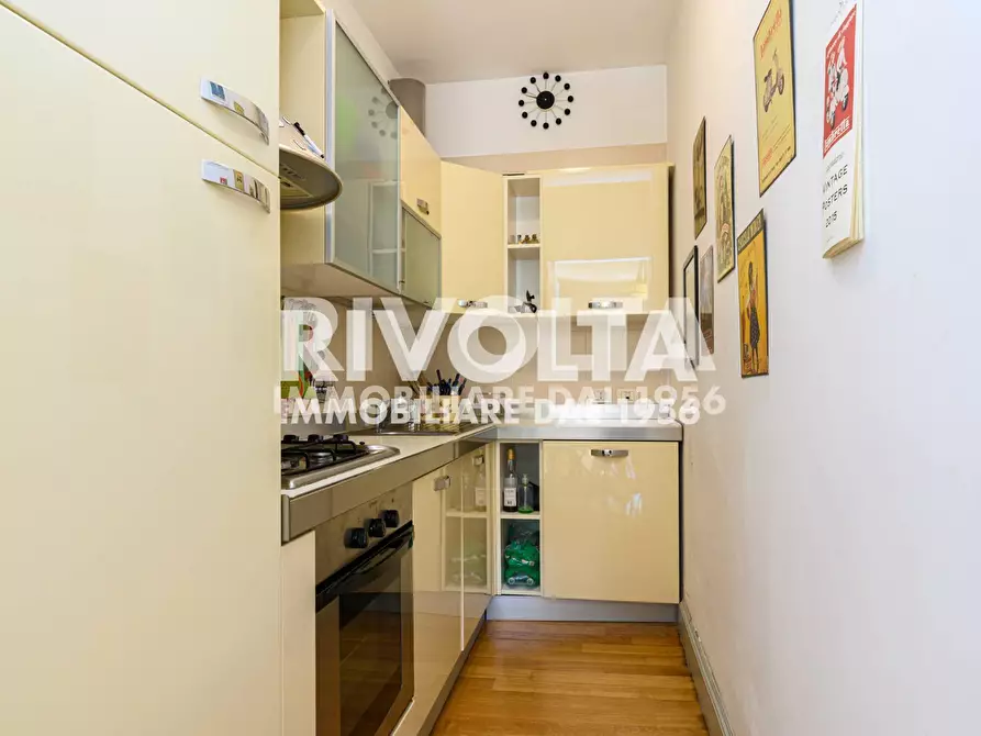 Immagine 11 di Appartamento in vendita  in Via Della Camilluccia a Roma