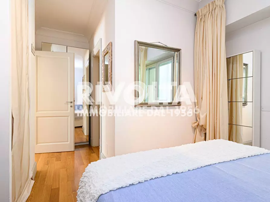 Immagine 25 di Appartamento in vendita  in Via Della Camilluccia a Roma