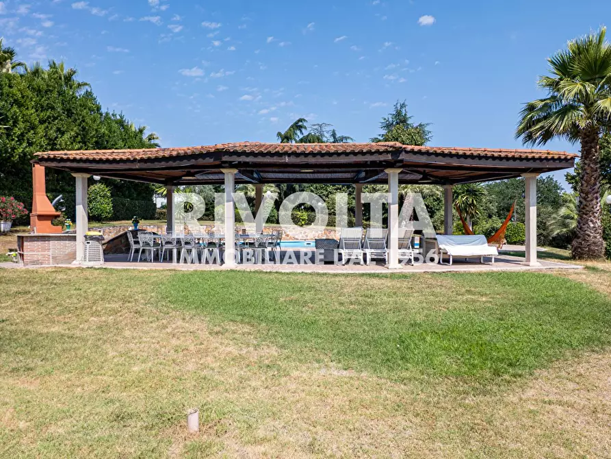 Immagine 16 di Villa in vendita  in Via della Giustiniana a Roma