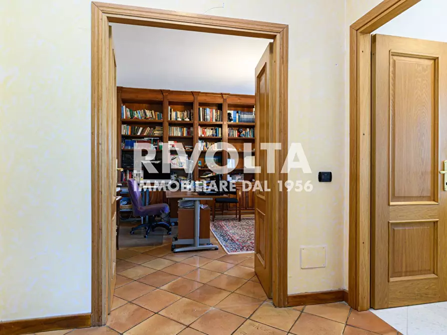 Immagine 20 di Villa in vendita  in Via della Giustiniana a Roma