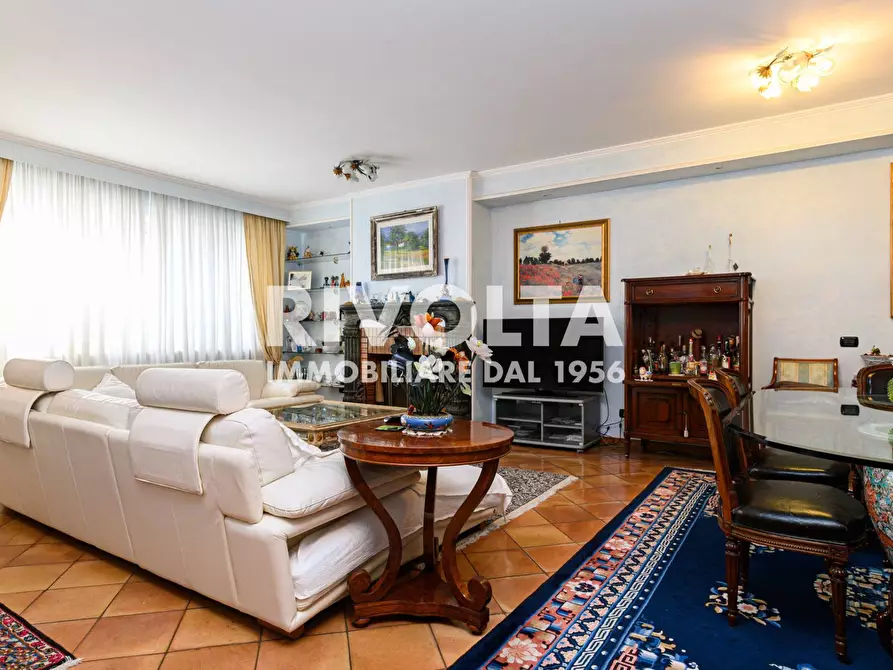 Immagine 33 di Villa in vendita  in Via della Giustiniana a Roma