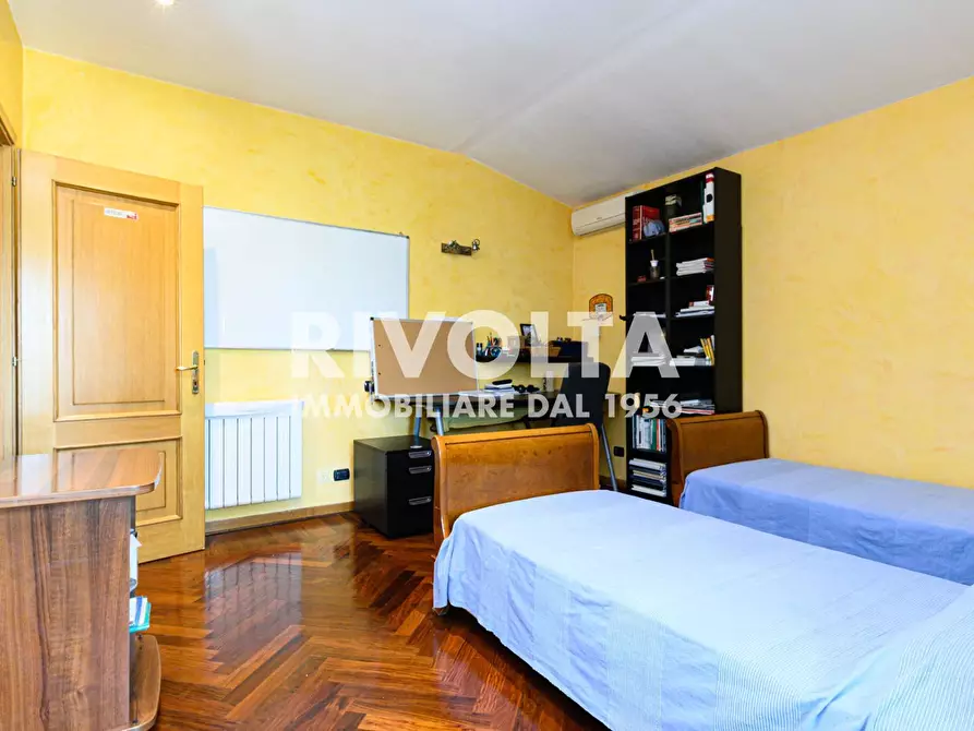 Immagine 47 di Villa in vendita  in Via della Giustiniana a Roma