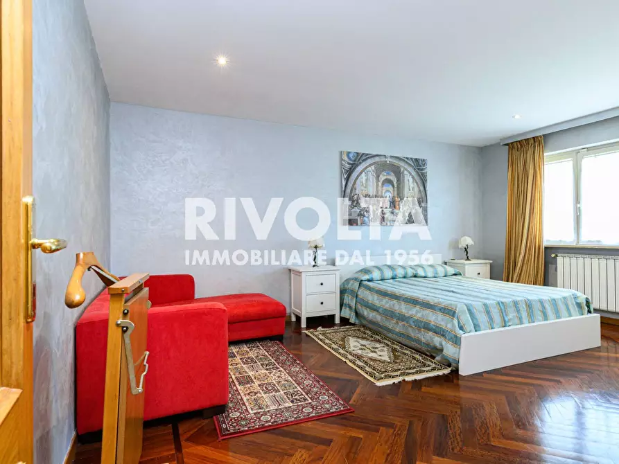 Immagine 48 di Villa in vendita  in Via della Giustiniana a Roma