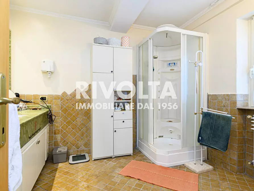 Immagine 57 di Villa in vendita  in Via della Giustiniana a Roma
