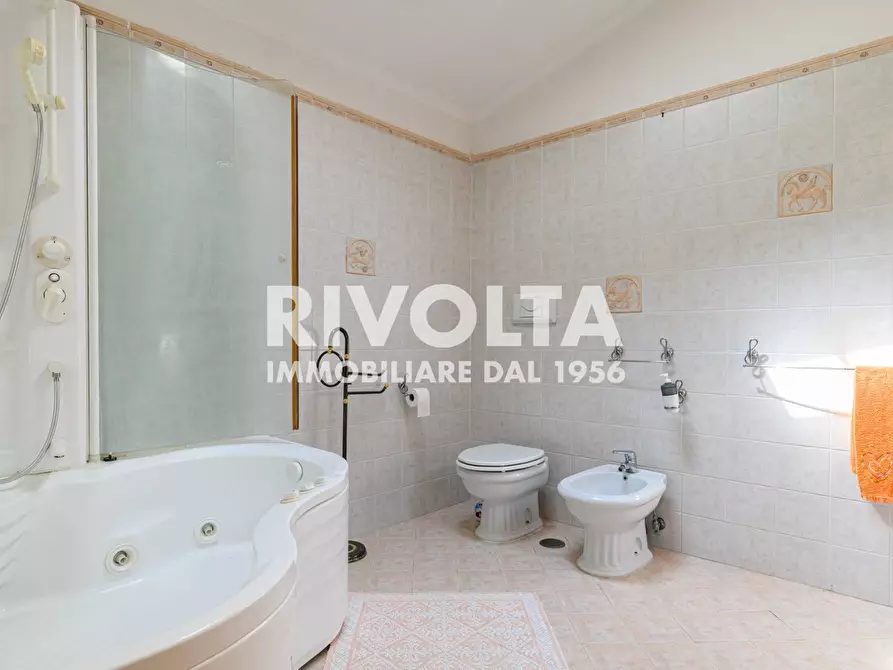 Immagine 64 di Villa in vendita  in Via della Giustiniana a Roma