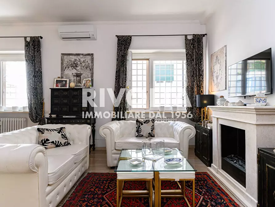 Immagine 1 di Appartamento in vendita  in via ximenes a Roma