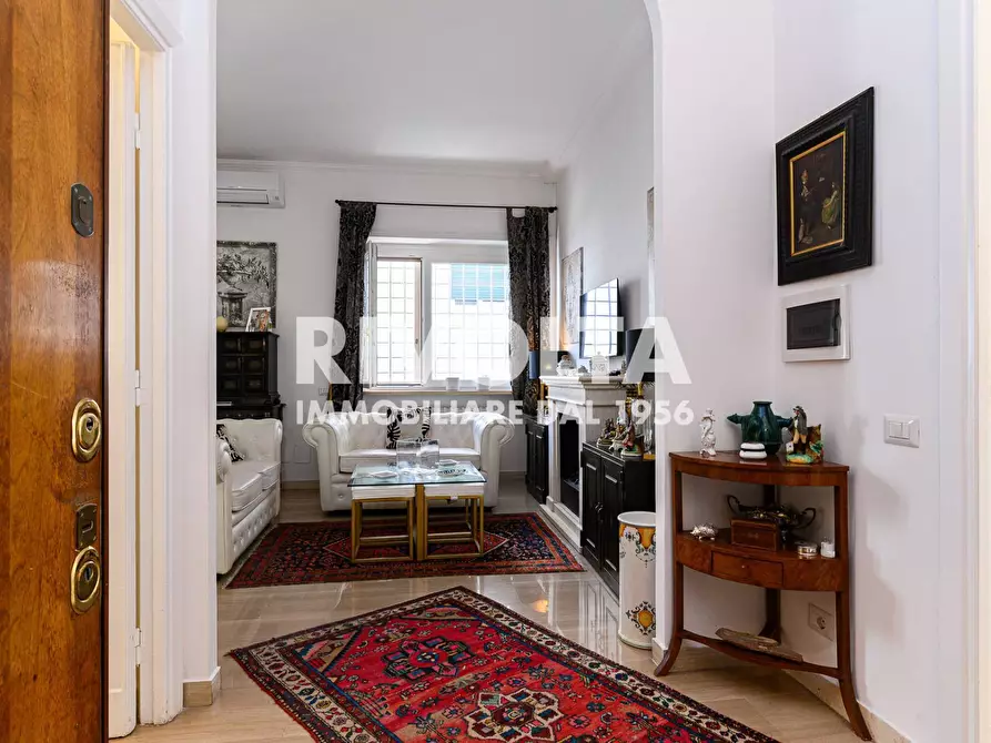 Immagine 3 di Appartamento in vendita  in via ximenes a Roma