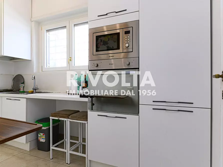 Immagine 10 di Appartamento in vendita  in via ximenes a Roma