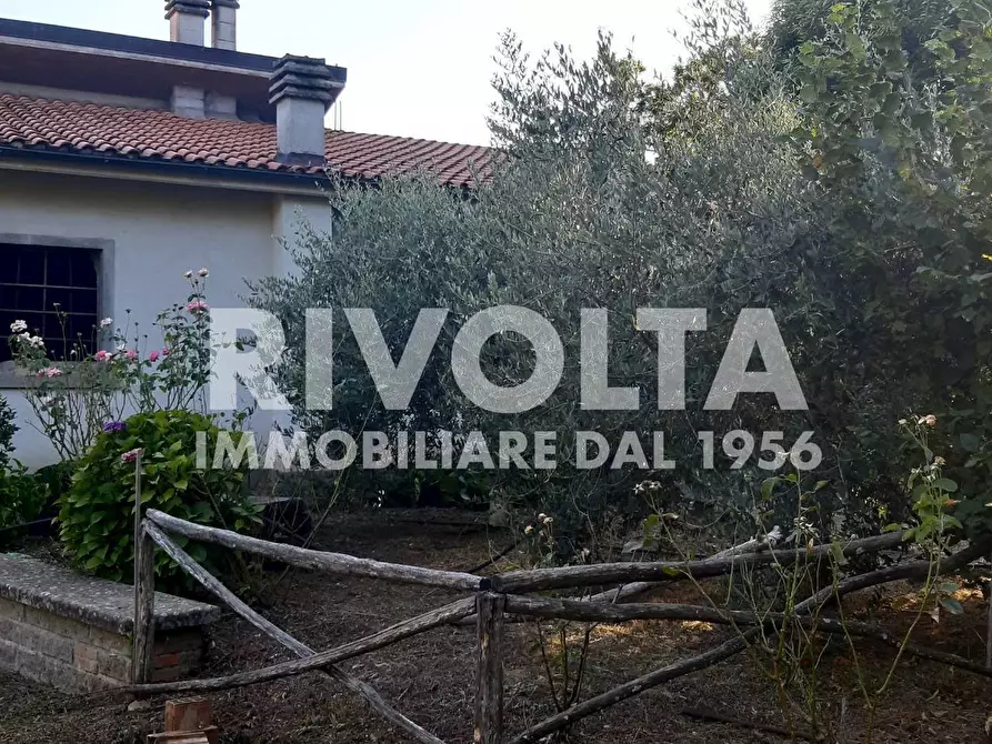 Immagine 10 di Villa in vendita  in Via Madonna Delle Grazie snc a Bassano In Teverina