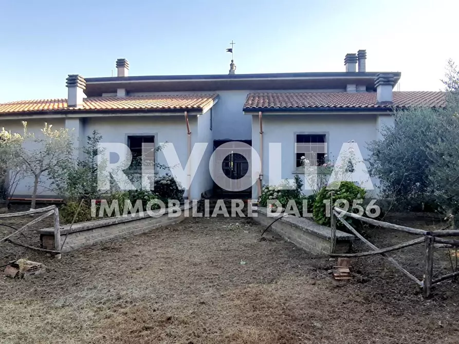 Immagine 3 di Villa in vendita  in Via Madonna Delle Grazie snc a Bassano In Teverina
