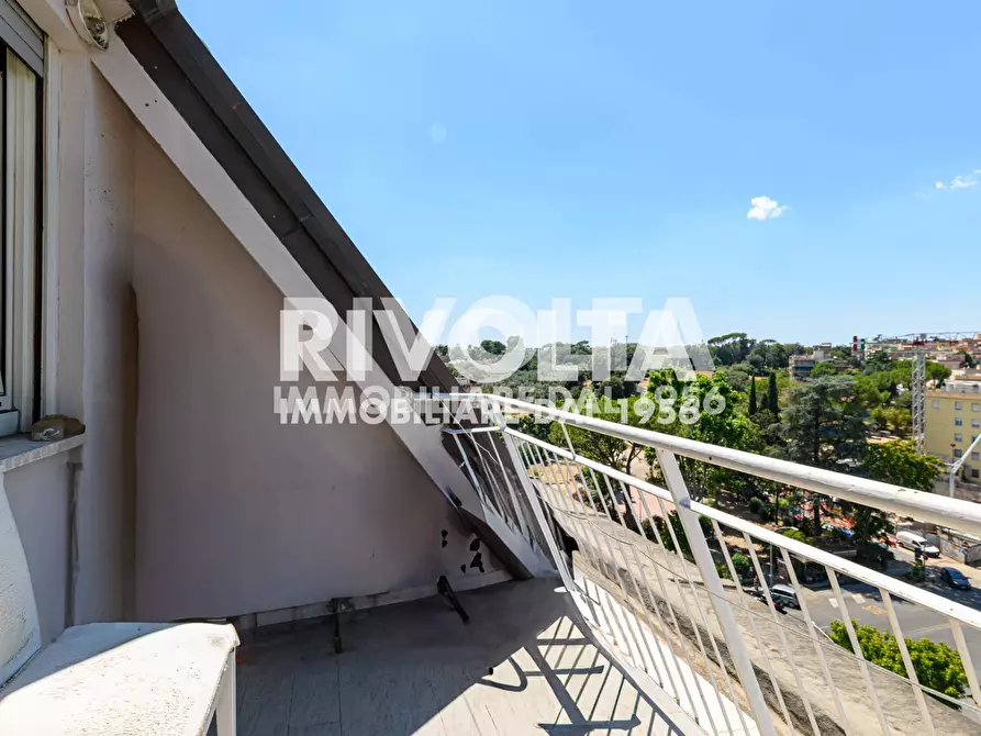 Immagine 5 di Appartamento in vendita  in Viale Somalia a Roma