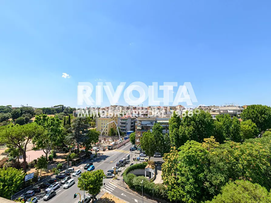 Immagine 8 di Appartamento in vendita  in Viale Somalia a Roma