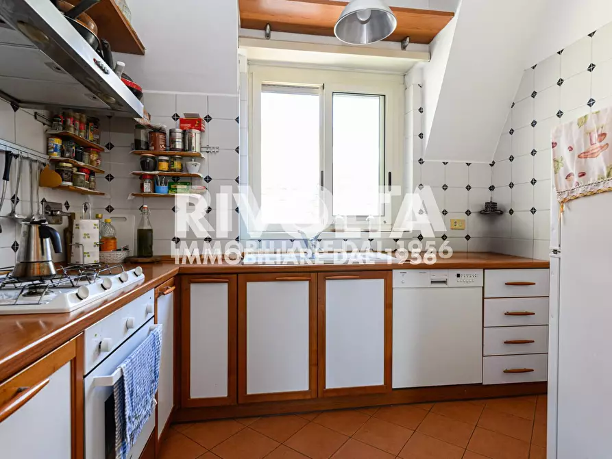 Immagine 14 di Appartamento in vendita  in Viale Somalia a Roma