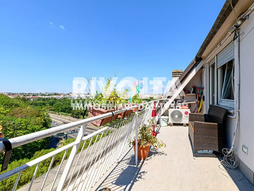 Immagine 21 di Appartamento in vendita  in Viale Somalia a Roma