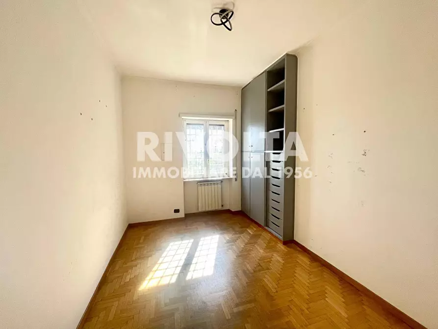 Immagine 25 di Appartamento in vendita  in Via Al Sesto Miglio a Roma