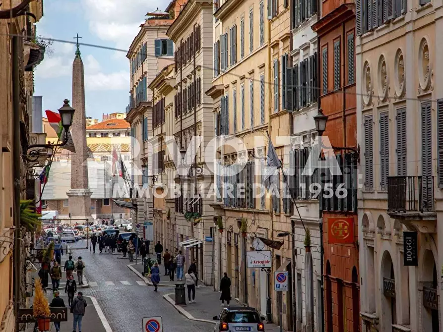 Immagine 18 di Appartamento in affitto  in Via Della Fontanella a Roma