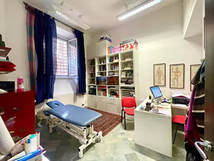 Immagine 4 di Ufficio in vendita  in Via Costantino Corvisieri a Roma