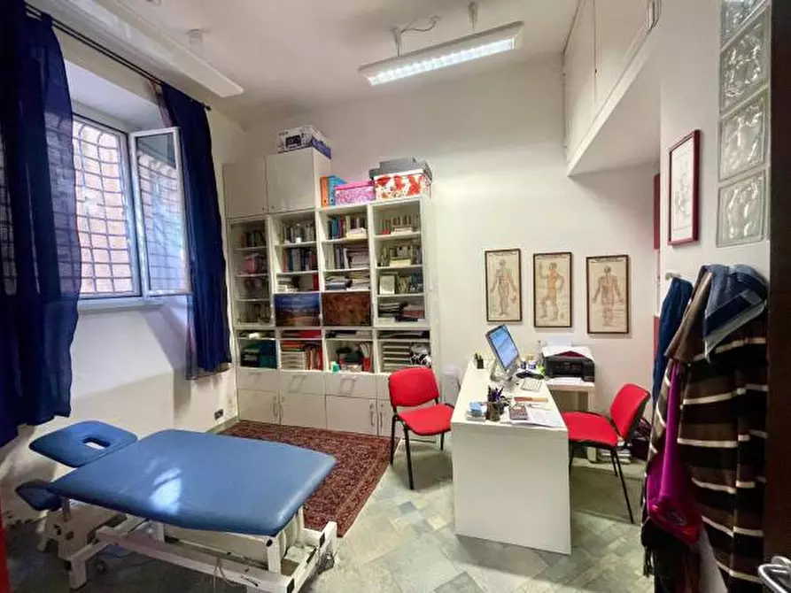 Immagine 5 di Ufficio in vendita  in Via Costantino Corvisieri a Roma