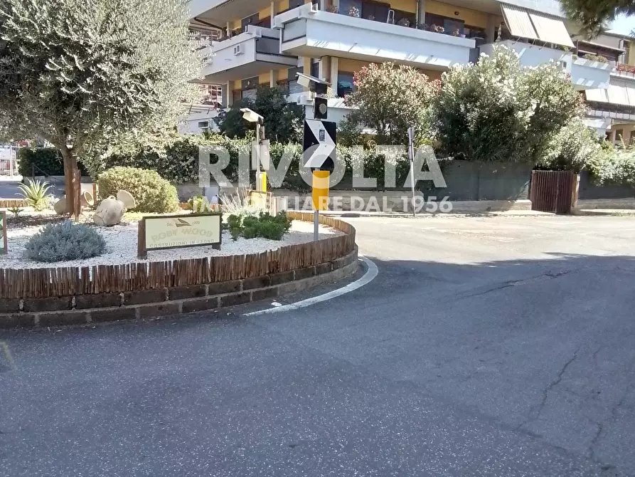 Immagine 10 di Appartamento in vendita  in Via Giulio Cesare a Santa Marinella