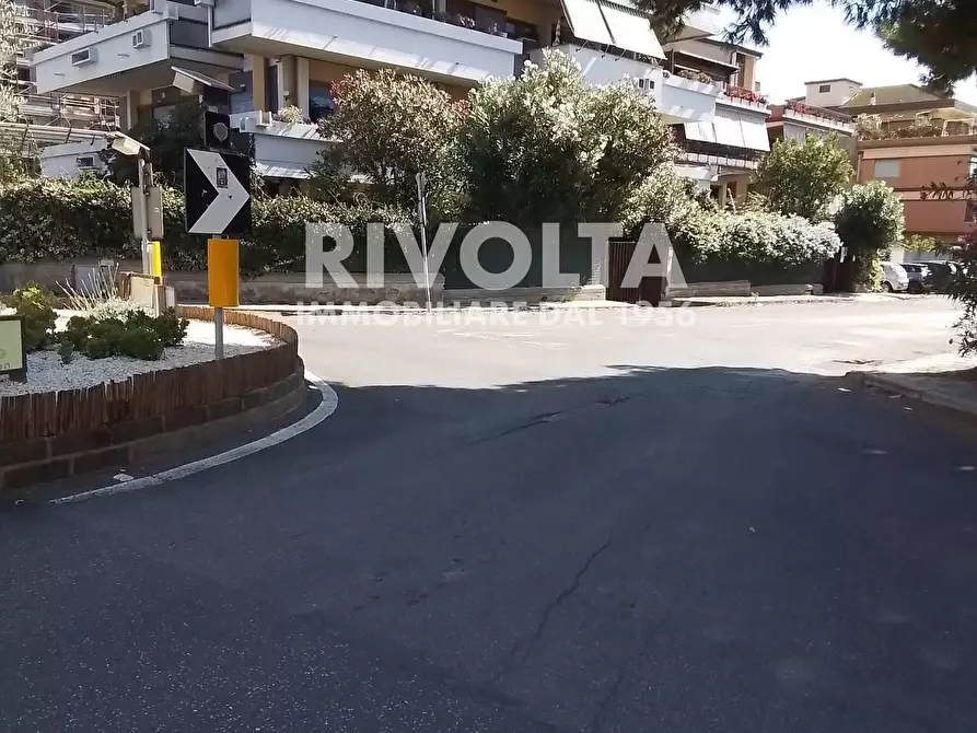 Immagine 21 di Appartamento in vendita  in Via Giulio Cesare a Santa Marinella