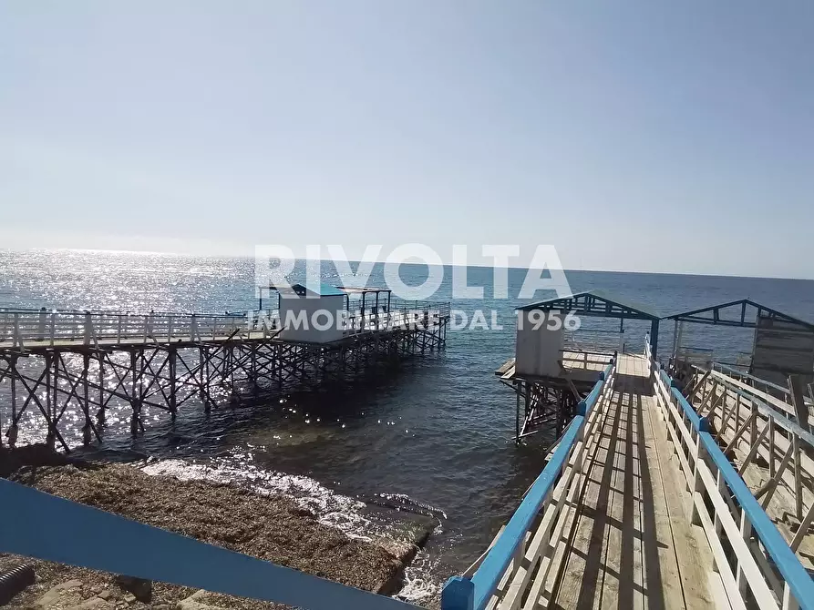 Immagine 27 di Appartamento in vendita  in Via Giulio Cesare a Santa Marinella