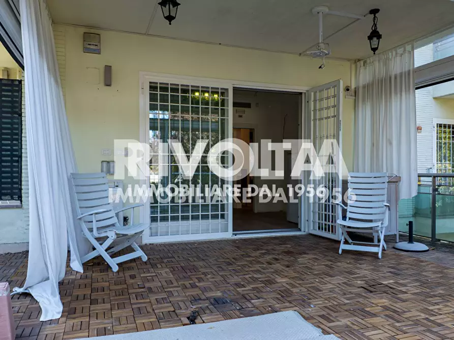 Immagine 4 di Appartamento in vendita  in VIA DEI MASSIMI a Roma