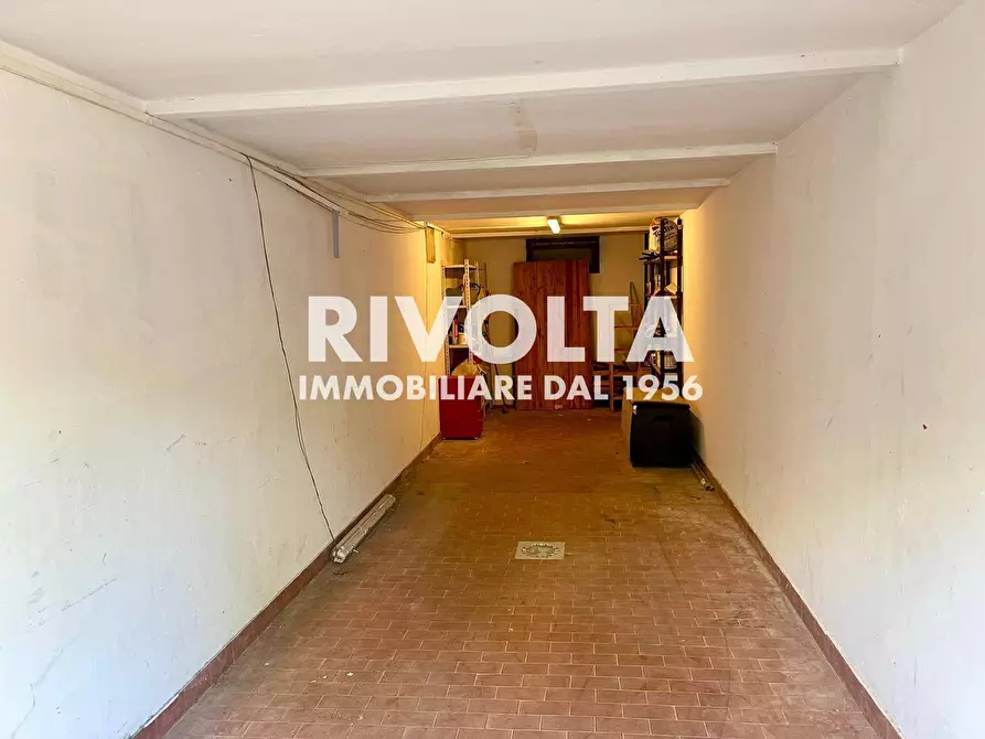 Immagine 26 di Appartamento in vendita  in Via Al Sesto Miglio a Roma