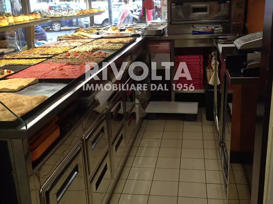 Immagine 3 di Attività commerciale in vendita  in Salita Di Poggio San Lorenzo a Roma