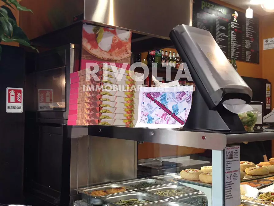 Immagine 6 di Attività commerciale in vendita  in Salita Di Poggio San Lorenzo a Roma