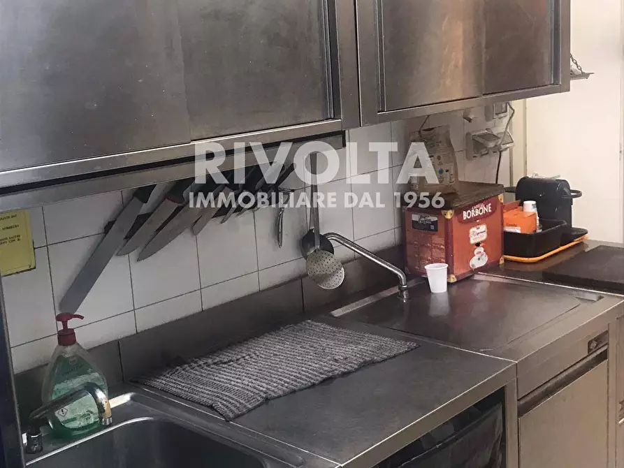 Immagine 7 di Attività commerciale in vendita  in Salita Di Poggio San Lorenzo a Roma