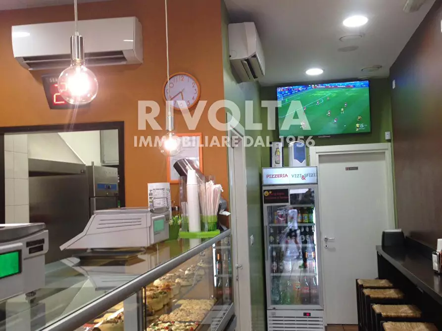 Immagine 9 di Attività commerciale in vendita  in Salita Di Poggio San Lorenzo a Roma