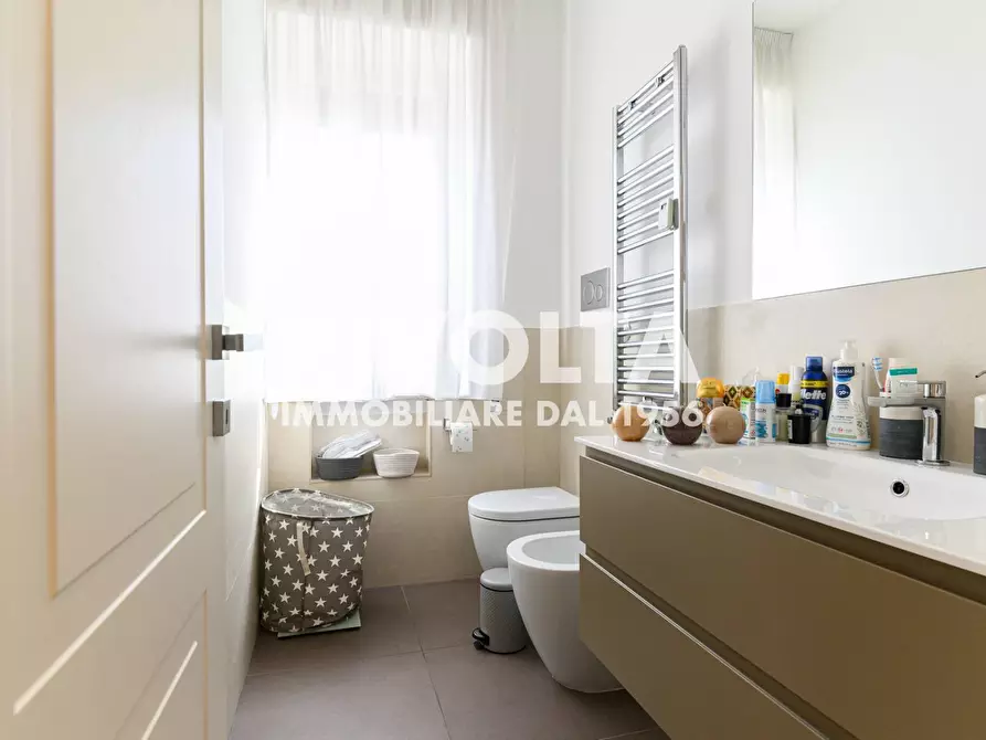 Immagine 35 di Appartamento in affitto  in Via Dei Monti Parioli a Roma