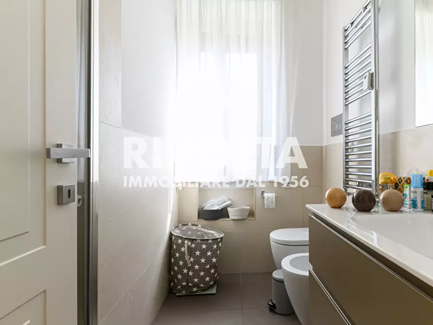 Immagine 36 di Appartamento in affitto  in Via Dei Monti Parioli a Roma