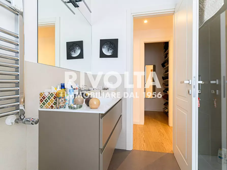 Immagine 38 di Appartamento in affitto  in Via Dei Monti Parioli a Roma