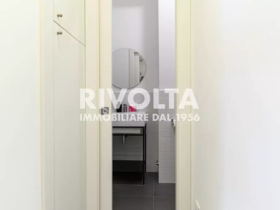 Immagine 42 di Appartamento in affitto  in Via Dei Monti Parioli a Roma